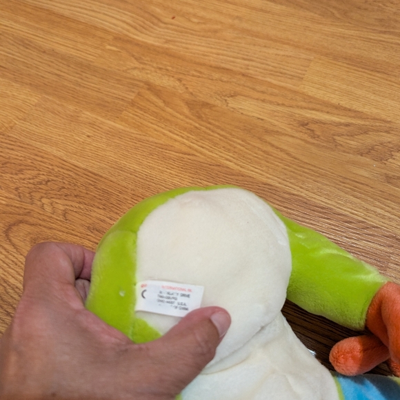 COPY - K&M 14 inch Tropical Tree Frog. Plush. Velour-like fabric. Stuffed Anima… - Picture 11 of 12